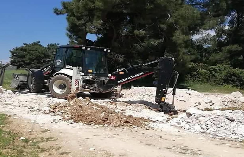 Bahçe ve arazi kazısı yıldızlar buca