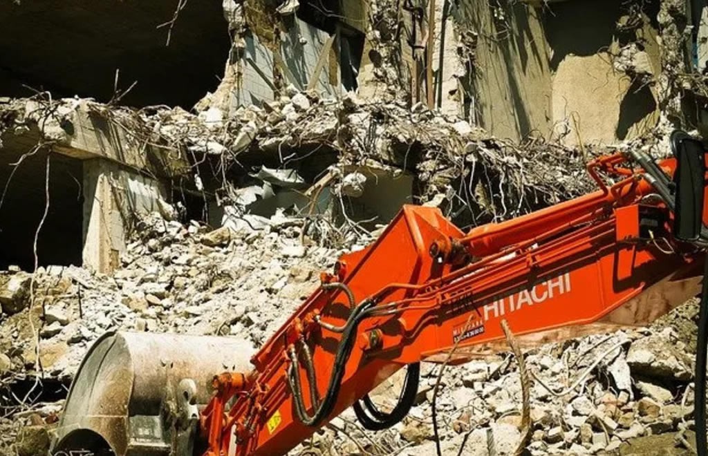 Bina Yıkımı manavkuyu bornova